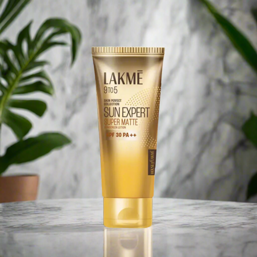 Lakme Sun Expert Sunscreen Lotion, SPF 30 PA++, 100 ml (Deal : Benefit of 60%)