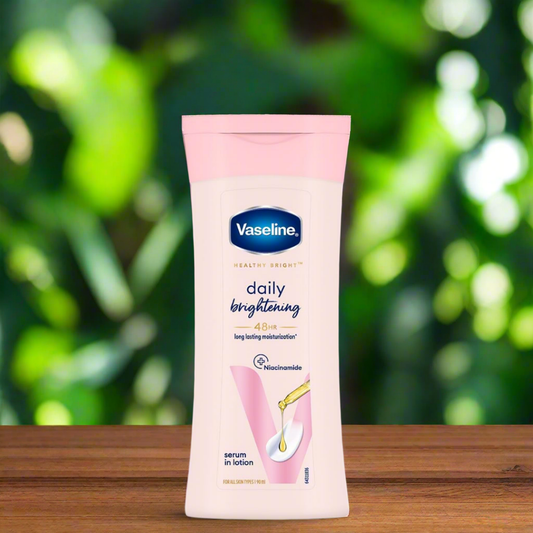 Vaseline Daily Brightening, Niacinamide Body Lotion, For All Skin Types, 90 ml (Deal : Discount Coupon of Rs 15)
